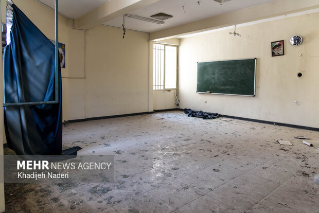 آثار تجاوز آمریکایی-صهیونیستی در مدرسه بهشت آئین اصفهان