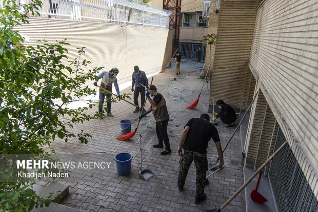آثار تجاوز آمریکایی-صهیونیستی در مدرسه بهشت آئین اصفهان