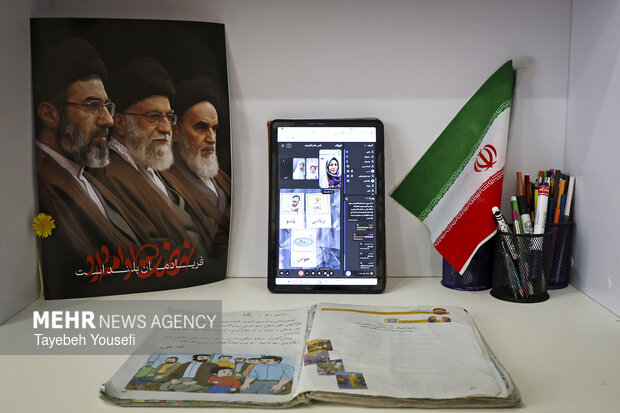 آموزش مجازی دانش آموزان در همدان