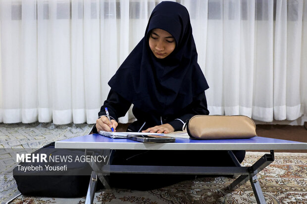 آموزش مجازی دانش آموزان در همدان