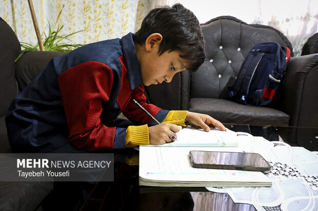 آموزش مجازی دانش آموزان در همدان