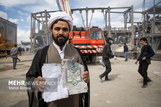 پایان یک گنجینه؛ کتابخانه سیدالشهدا در زیر آتش و آوار