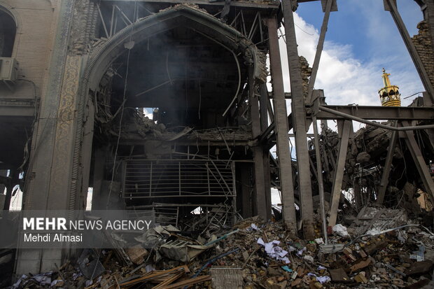 پایان یک گنجینه؛ کتابخانه سیدالشهدا در زیر آتش و آوار