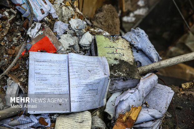 پایان یک گنجینه؛ کتابخانه سیدالشهدا در زیر آتش و آوار