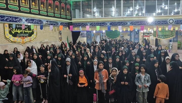 مراسم بزرگداشت شهدای دانش‌آموز در آبپخش برگزار شد