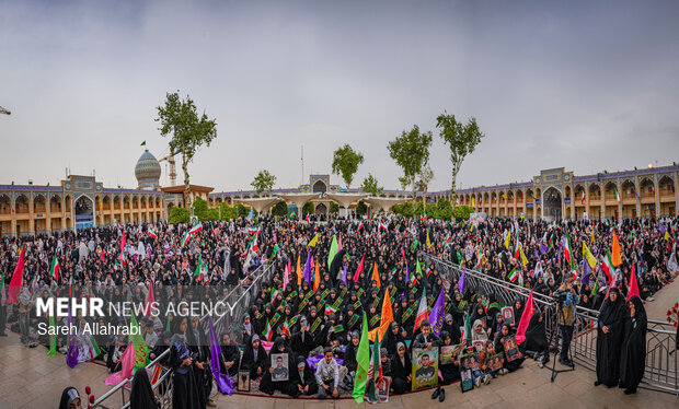 اجتماع  بانوان و دختران در حرم شاهچراغ ع