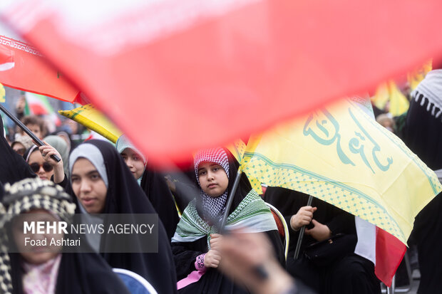 اجتماع بزرگ دختران آرمانی در تهران