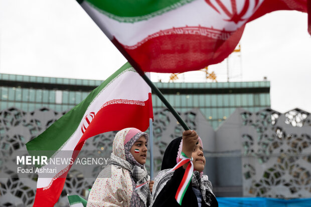 اجتماع بزرگ دختران آرمانی در تهران