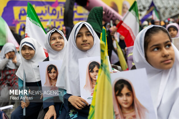 اجتماع بزرگ دختران آرمانی در تهران