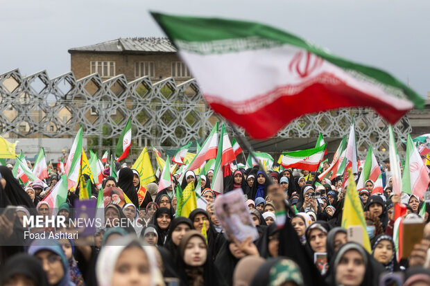 اجتماع بزرگ دختران آرمانی در تهران