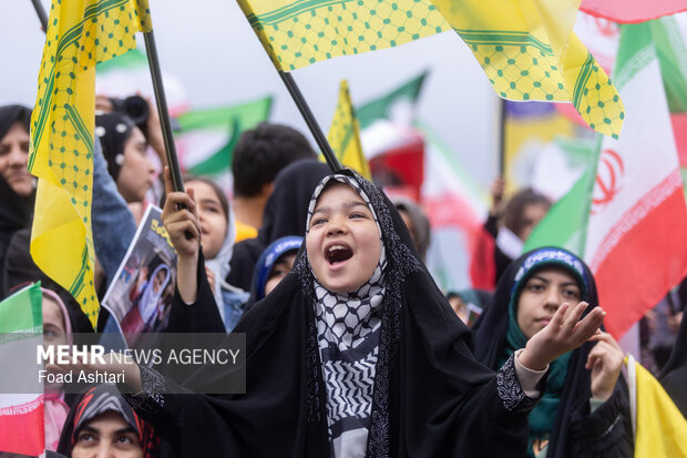 اجتماع بزرگ دختران آرمانی در تهران