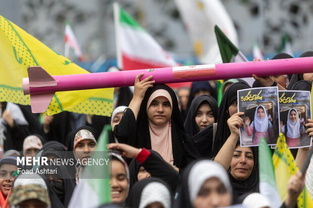 اجتماع بزرگ دختران آرمانی در تهران