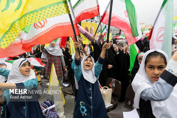 اجتماع بزرگ دختران آرمانی در تهران