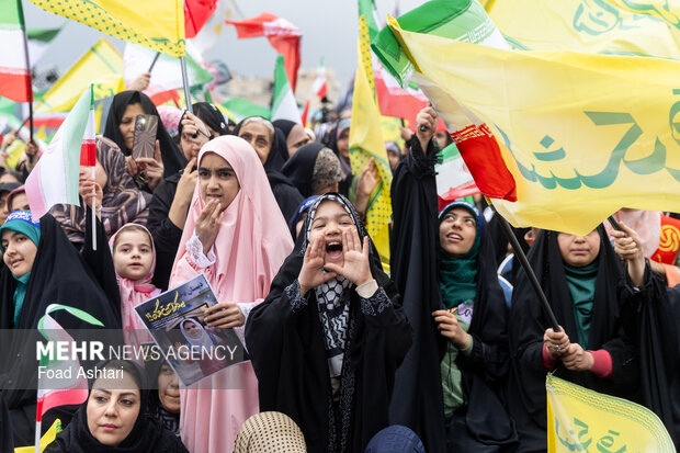 اجتماع بزرگ دختران آرمانی در تهران