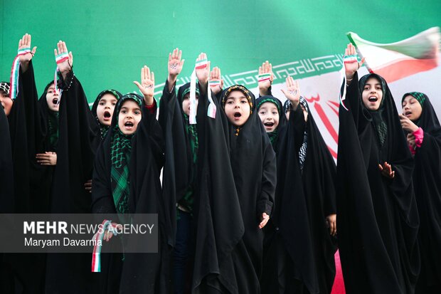 اجتماع بزرگ دختران ایران در بجنورد