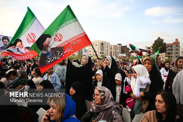 اجتماع بزرگ دختران ایران در بجنورد