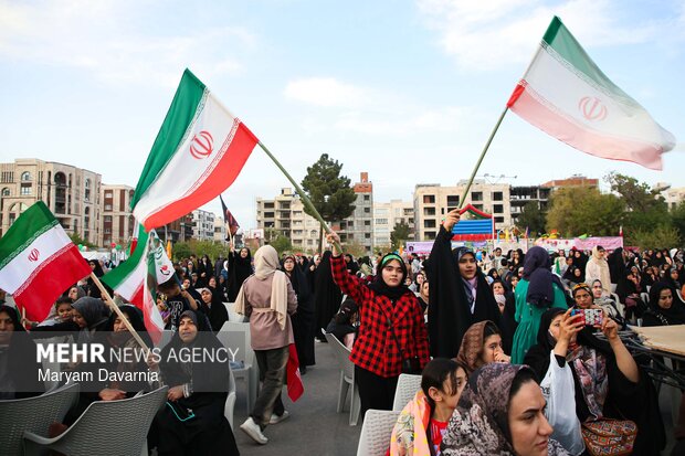 اجتماع بزرگ دختران ایران در بجنورد