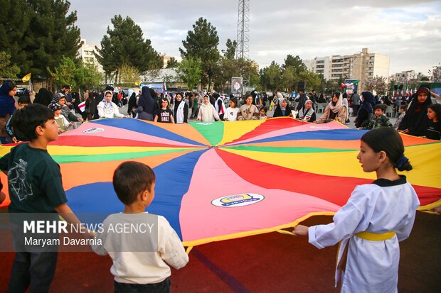 اجتماع بزرگ دختران ایران در بجنورد