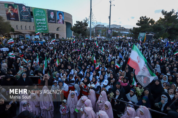 اجتماع دختران جان فدا در اراک