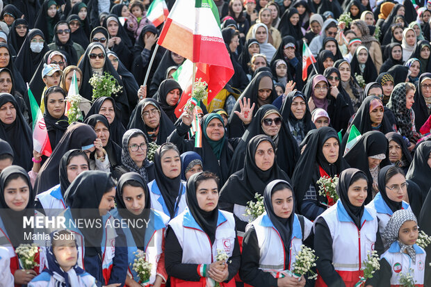 اجتماع دختران جان فدا در اراک