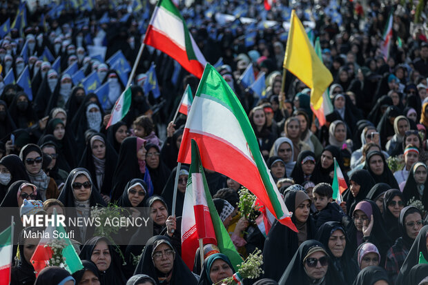 اجتماع دختران جان فدا در اراک