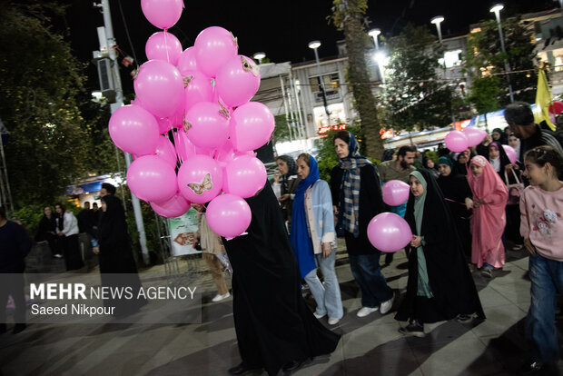 اجتماع بزرگ گیل دختران ایران