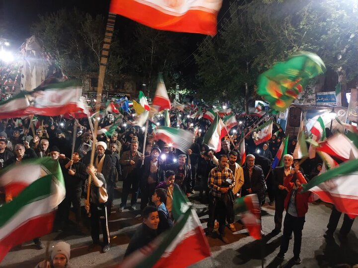 حضور پرشور مردم محلات در بیعت با رهبر معظم انقلاب