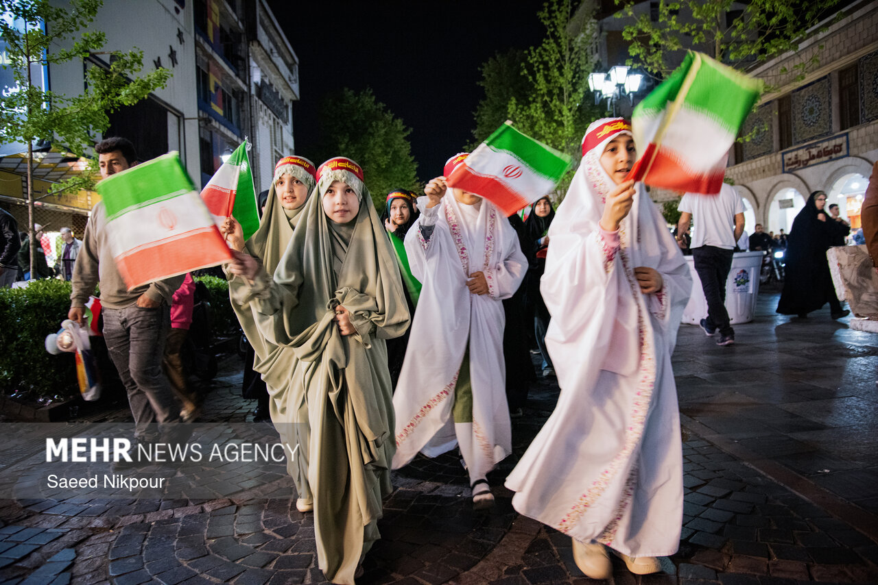 اجتماع بزرگ گیل دختران ایران اجتماع بزرگ گیل دختران ایران