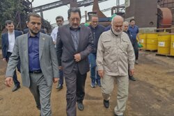 وزیر صمت از ۲ شرکت فولادی در اهواز بازدید کرد