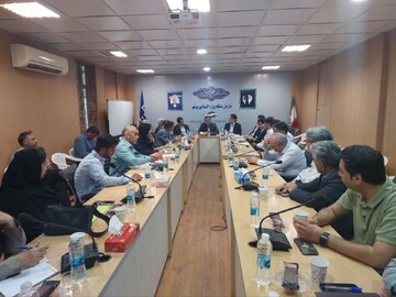 کشاورز: حفظ اشتغال در واحدهای تولیدی از اولویت‌های مهم است