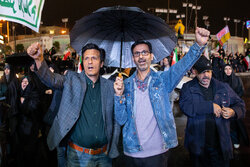 اجتماع حمایت از رزمندگان در مقابله با دشمن آمریکایی - صهیونی