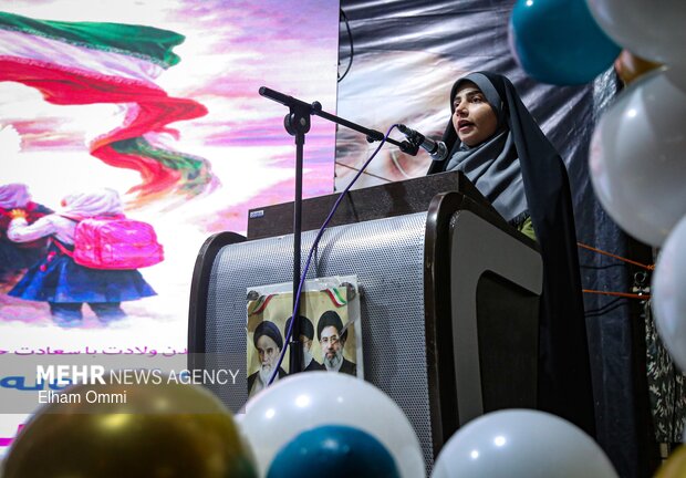 اجتماع بزرگ «دختران وطن» در میدان آزادی سنندج