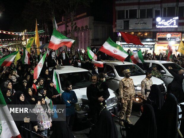 رژه دختران جان فدای ایران در فومن