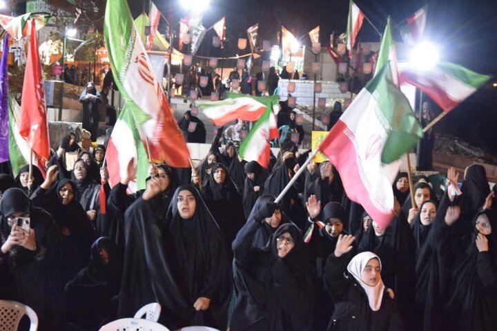 حضور پرشور مردم گرگان در تجمع شبانه