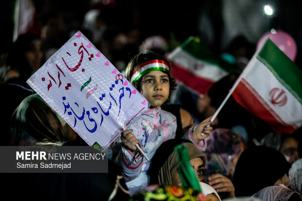 اجتماع دختران کشور دوست