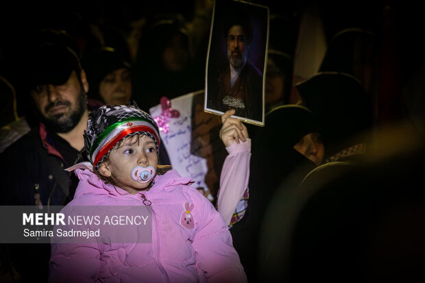 اجتماع دختران کشور دوست