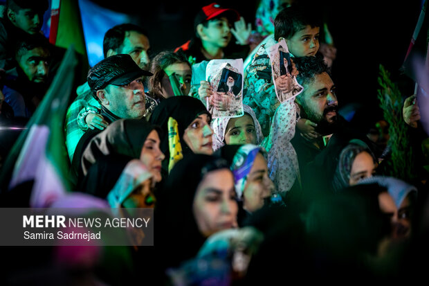 اجتماع دختران کشور دوست