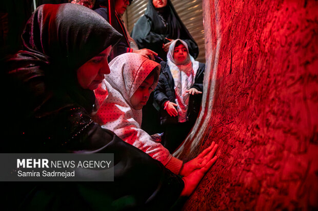 اجتماع دختران کشور دوست