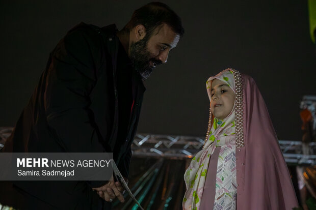 اجتماع دختران کشور دوست