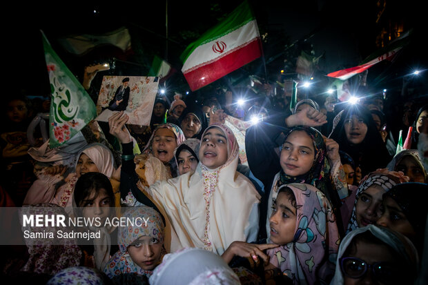 اجتماع دختران کشور دوست