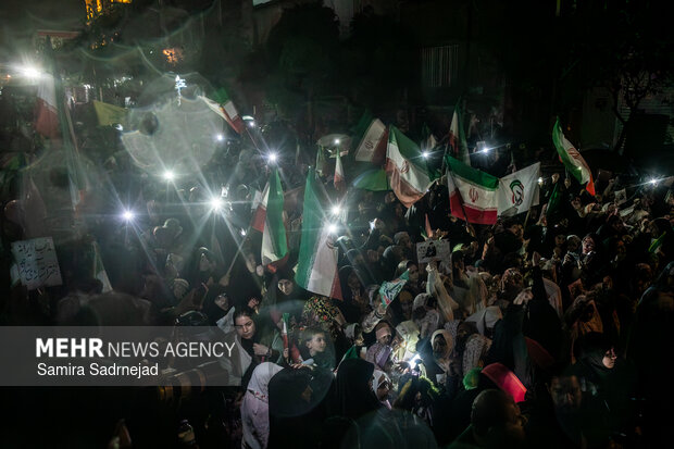 اجتماع دختران کشور دوست