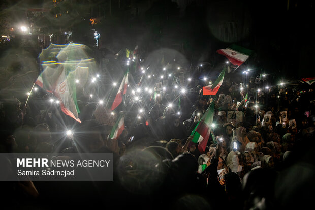 اجتماع دختران کشور دوست