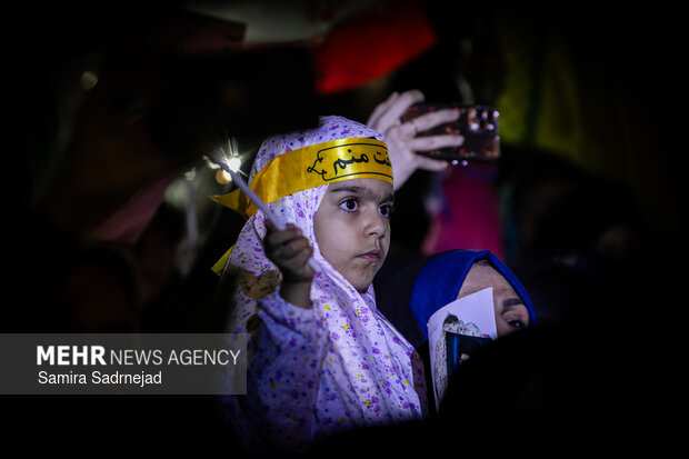 اجتماع دختران کشور دوست