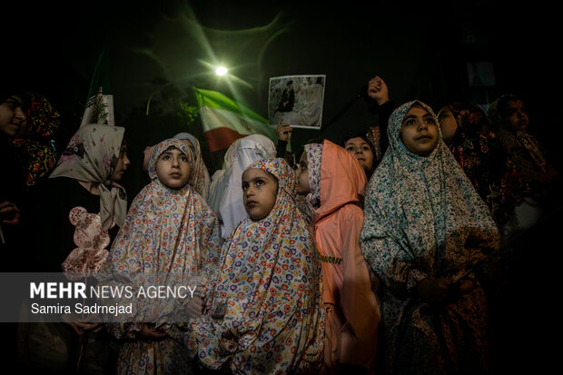 اجتماع دختران کشور دوست