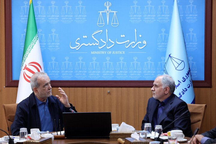 پزشکیان: شفافیت و اعتماد عمومی، راهبرد اصلی دولت در عبور از چالش‌هاست