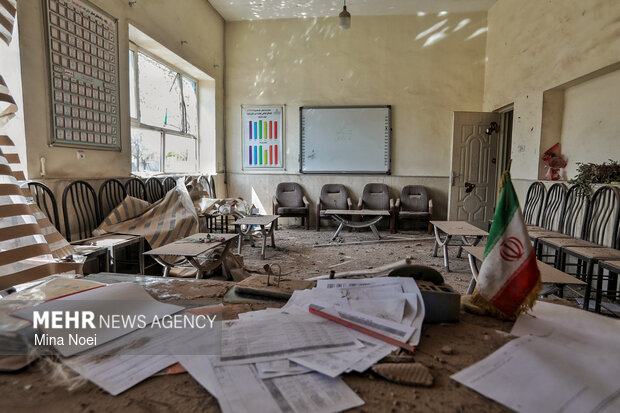 آثار تجاوزات هوایی آمریکایی - صهیونی در دبستان بعثت تبریز