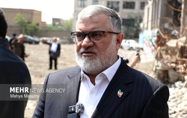 ۴۵ هزار واحد مسکونی در تهران آسیب دیده است/دشمن به قوانین پایبند نیست