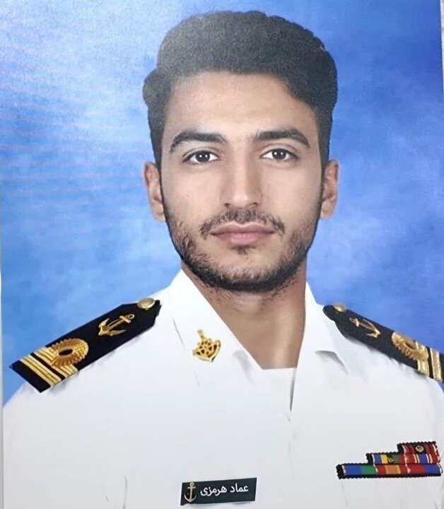 بعد 50 يوما؛ جثمان أحد شهداء الفرقاطة "دنا" يعود إلى الوطن