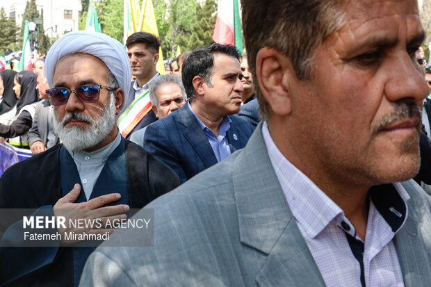 مراسم بزرگداشت رهبر شهید در دانشگاه علوم پزشکی ایران