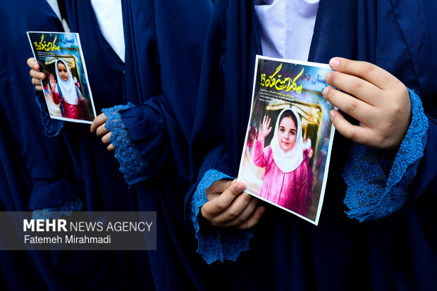 مراسم بزرگداشت رهبر شهید در دانشگاه علوم پزشکی ایران